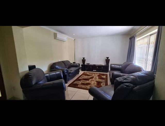 4 BEDROOM HOUSE FOR SALE IN MULBARTON